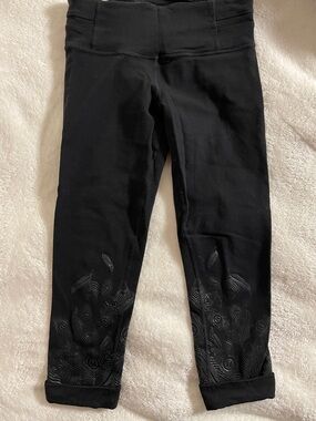 lululemon athletica Afro Crop Leggings with Embossed Peacock Detail